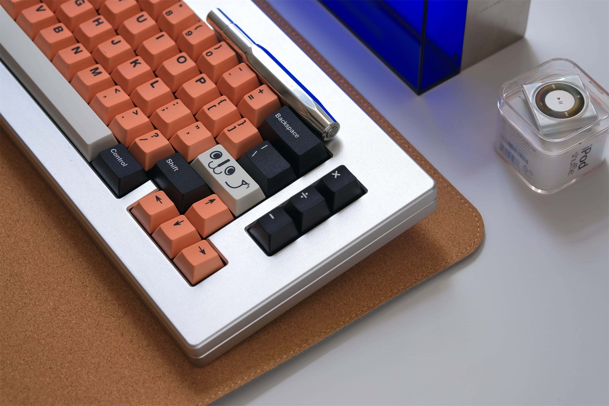 Pochita keycaps by TUT
