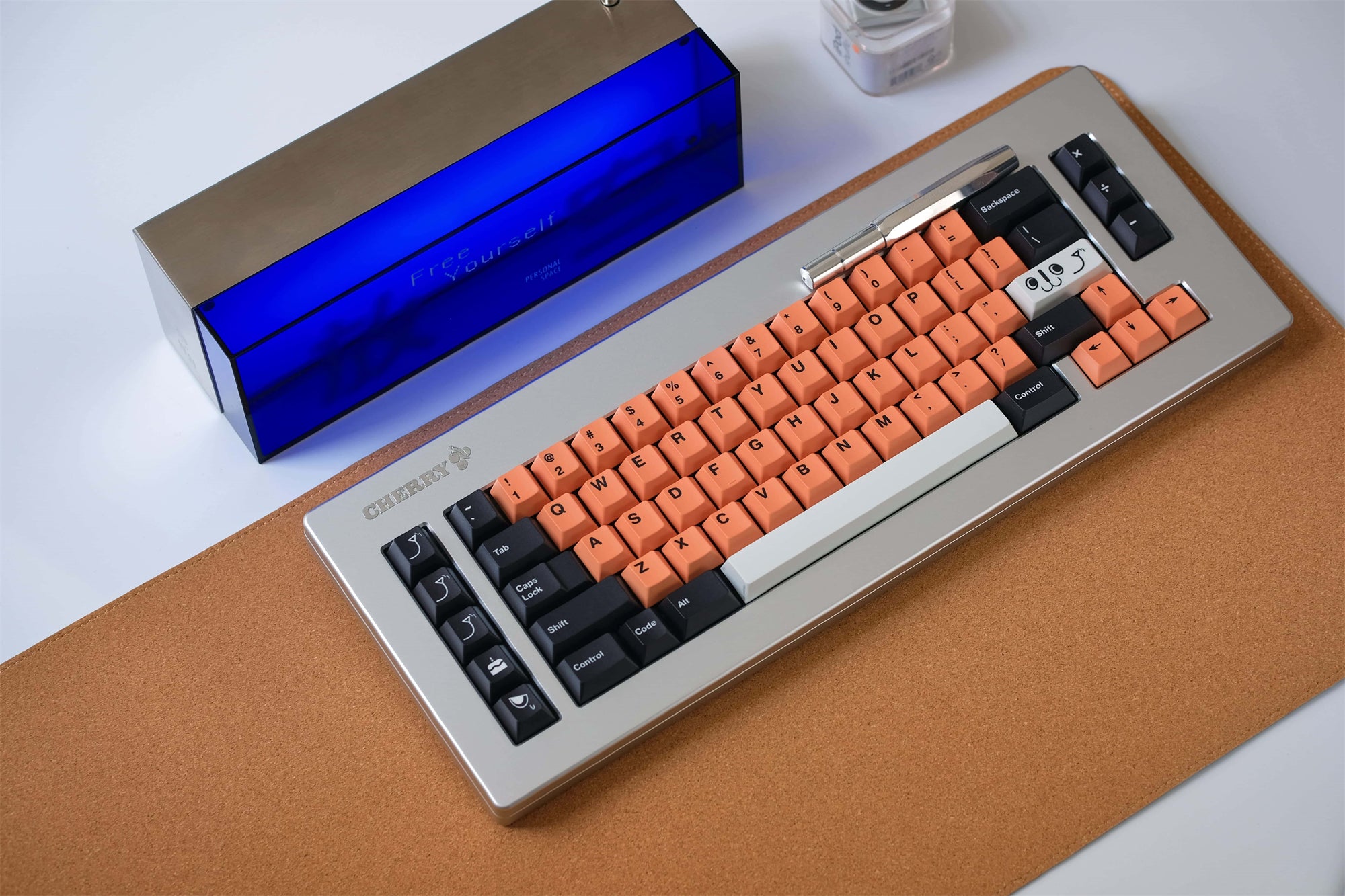 Pochita keycaps by TUT