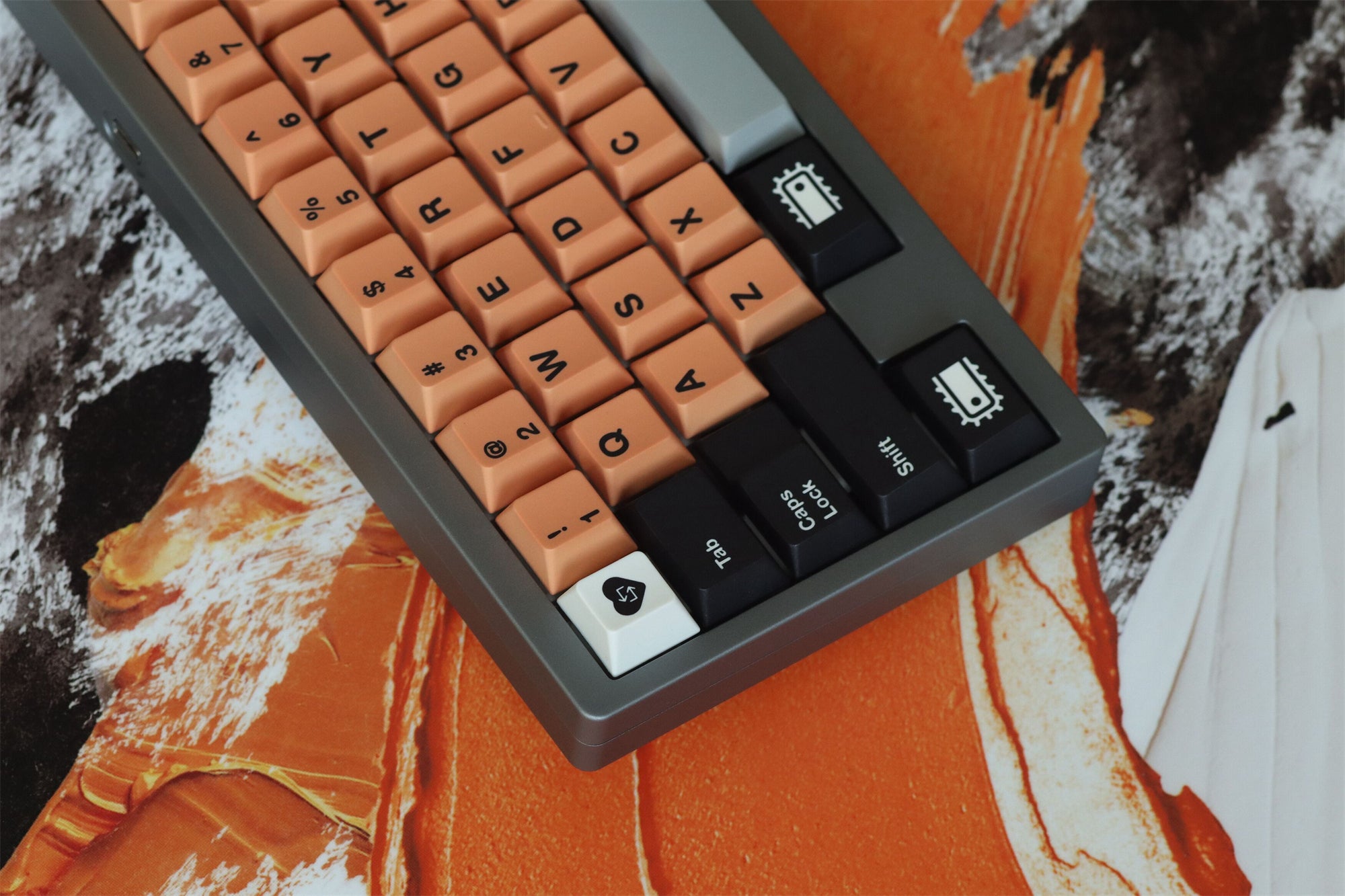 Pochita keycaps by TUT