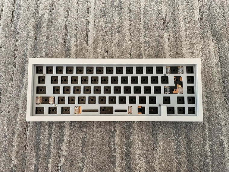 KFA MARKETPLACE] QK65 R1 E-White