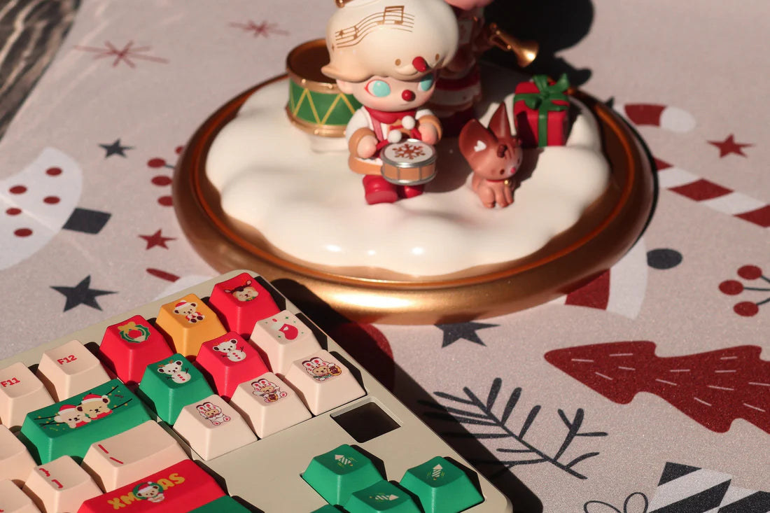 ALOHAKB X-Mas Teddy Bear Cherry Profile Keycaps