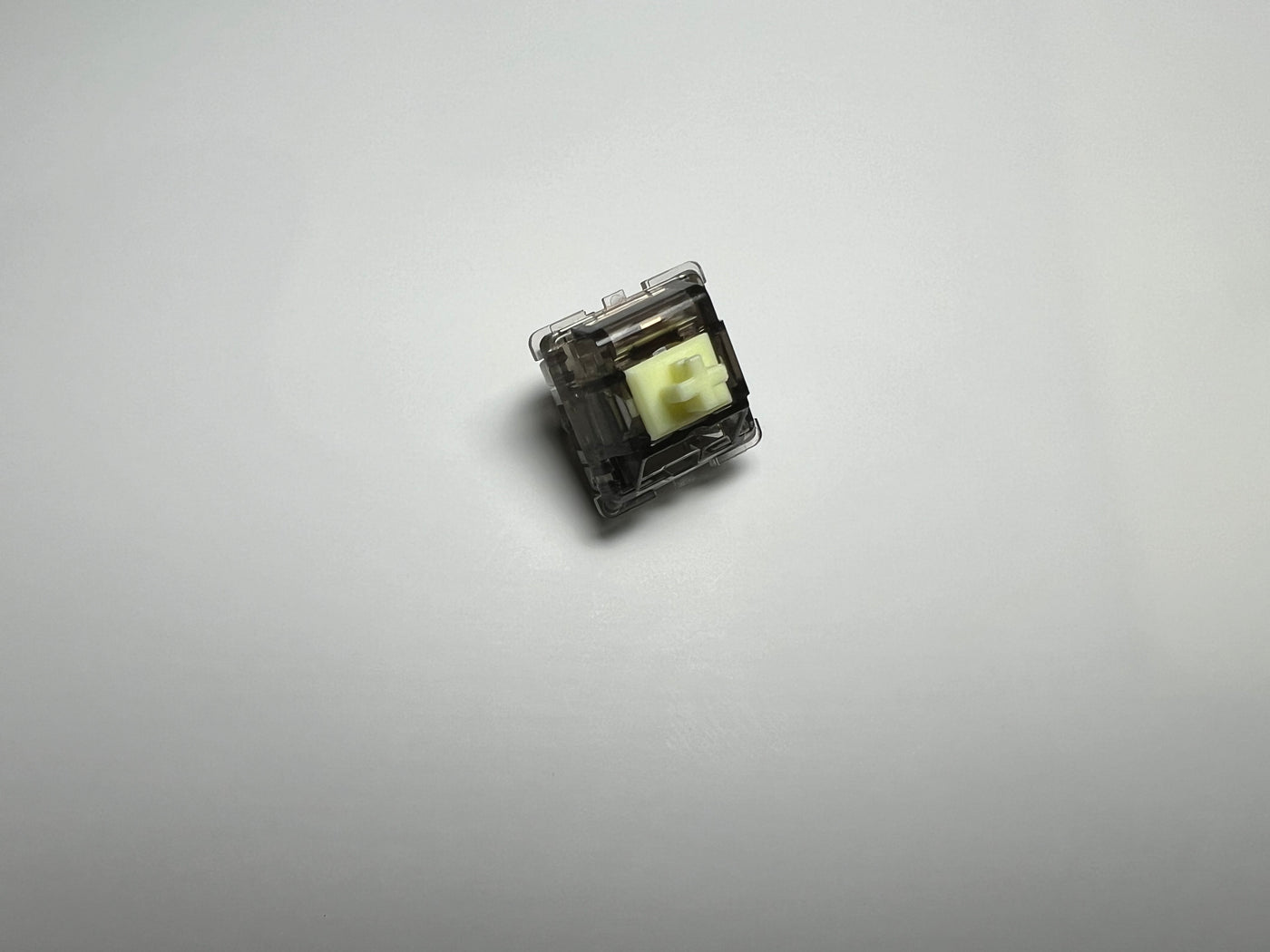 Durock L1 Creamy Yellow Linear Switches - Durock L1 Creamy Yellow 4mm Distance Travel 55g Bottom-out P