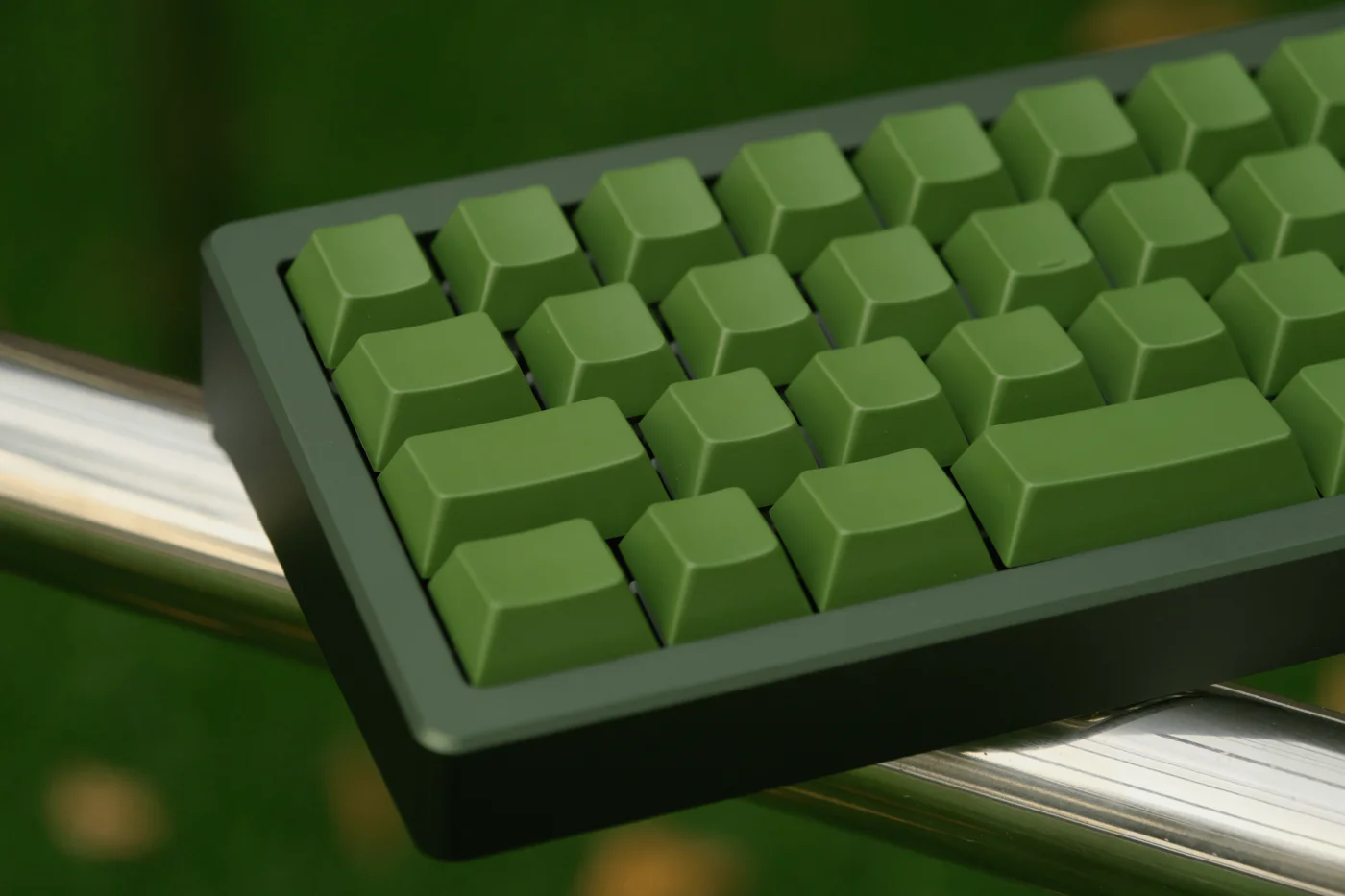 [Pre-Order] S46 R2 Wireless Keyboard Kit by NotFromSam