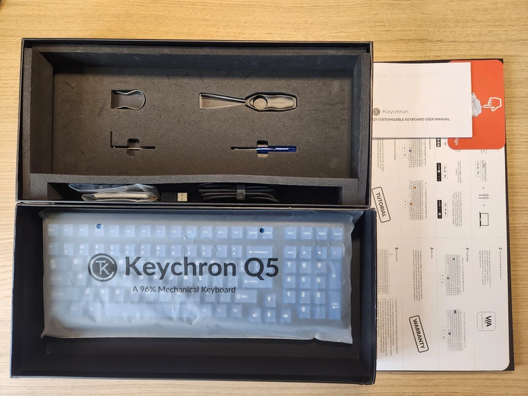 [KFA MARKETPLACE] Keychron Q5 Black With Extra Plates And Switches - KeebsForAll