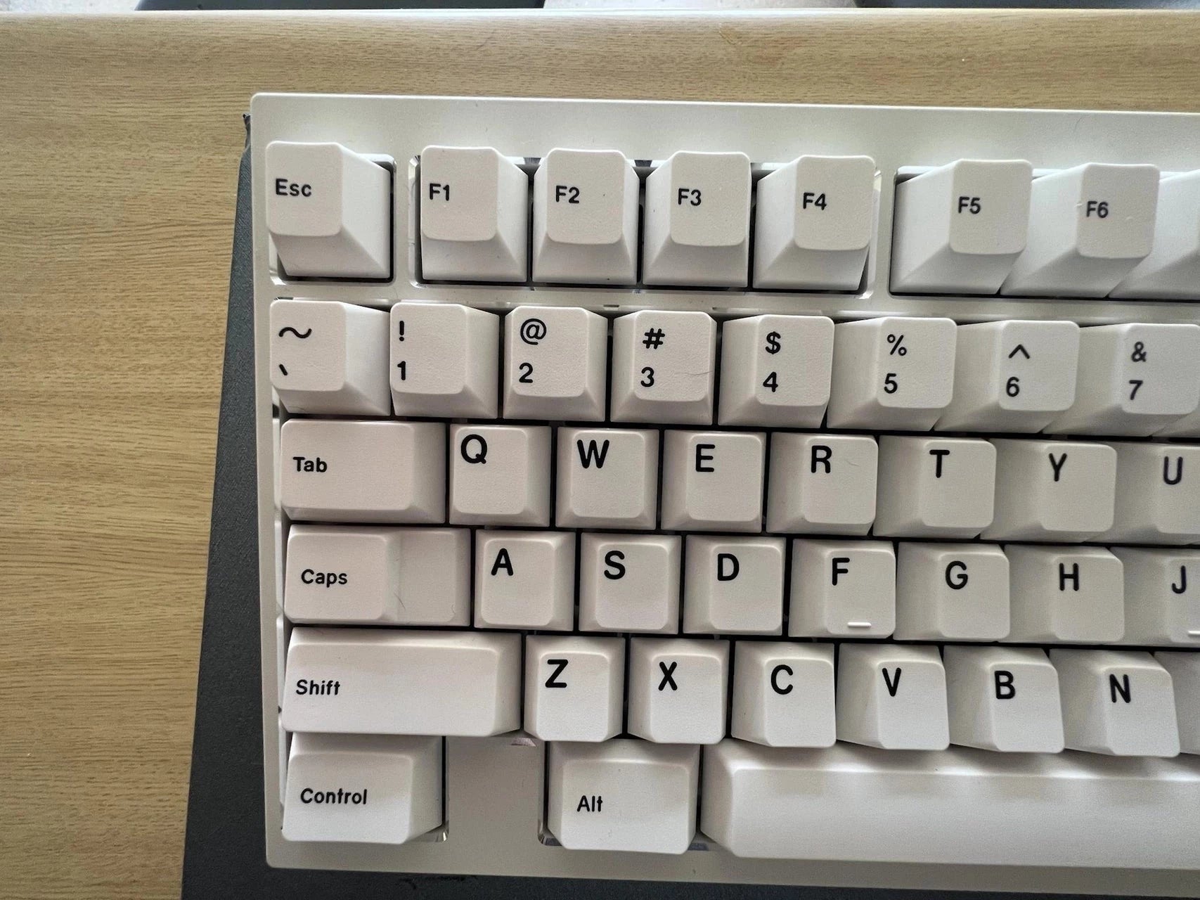 [KFA MARKETPLACE] Mr suit WKL Babypowder Silver Glossy Chamfers Built - KeebsForAll