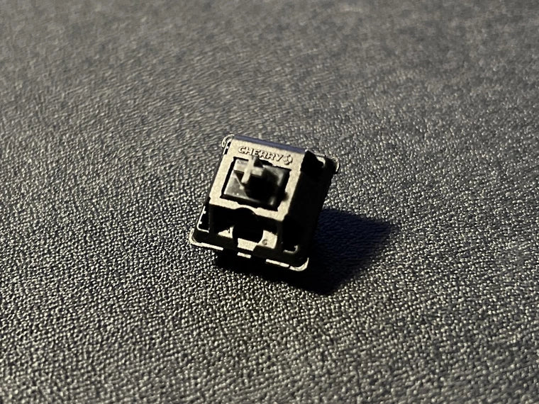 [KFA MARKETPLACE] broken in and lubed hyperglide black switches (x70) - KeebsForAll